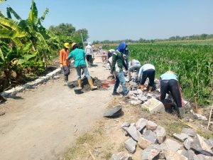 Kegiatan Pembangunan Talud RT 02 RW 03 ( Slorog ) Desa Ngurensiti Kecamatan wedarijaksa